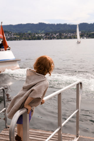 Warum wir mitwachsende Babymode aus Leinen im Sommer lieben